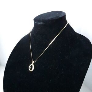 Vintage Trifari Women's Gold Tone Black Rhinestone Necklace